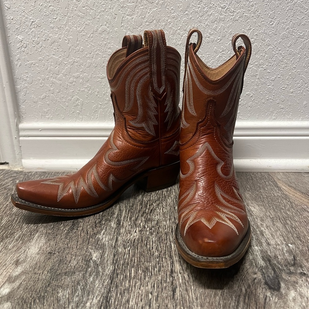 Lucchese Brown Leather Western Ankle Booties with Contrast Stitching
